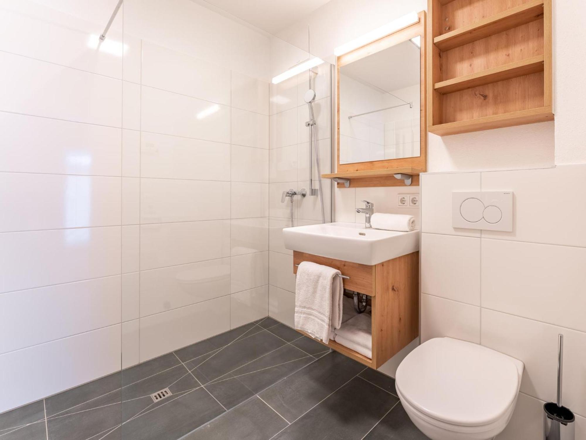 קפרון Falken Suites Top 4 מראה חיצוני תמונה